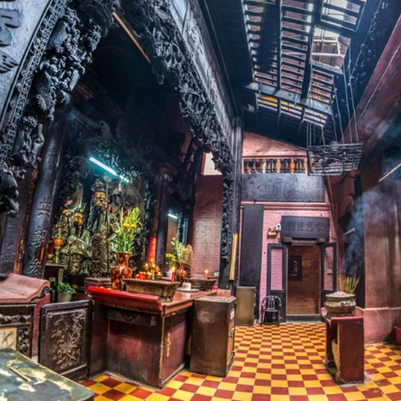 Saigon Food and Sight Motorbike Tour – Street Food, Landmarks and Hidden Gems 4 Hours