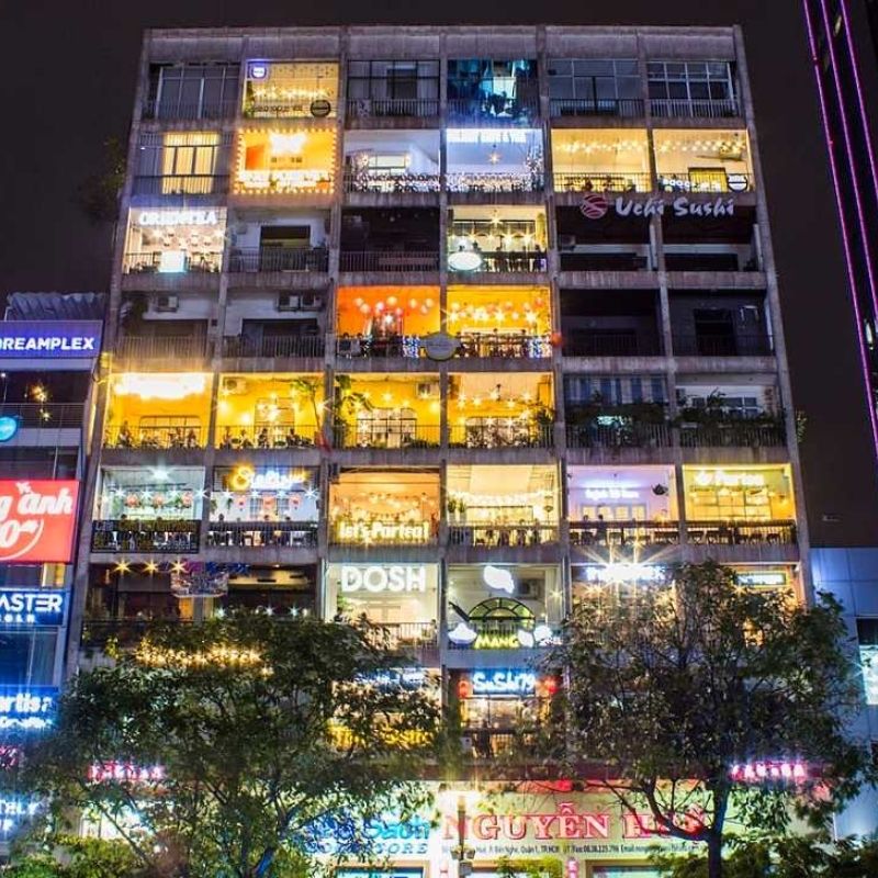 Saigon Night Motorbike Tour – Food Beer and Live Music Experience 4 Hours