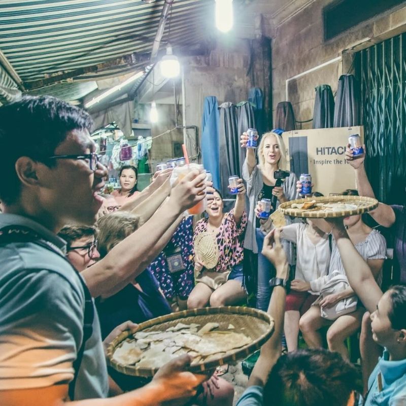 Saigon Night Motorbike Tour – Food Beer and Live Music Experience 4 Hours