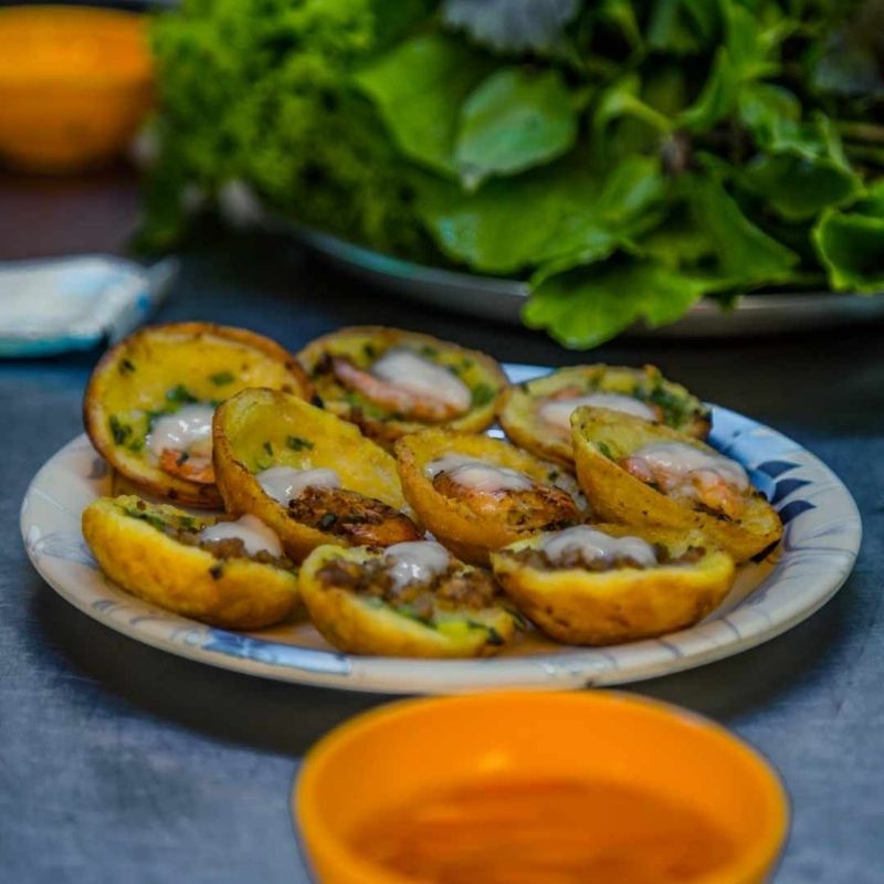 Saigon Street Food Motorbike Tour – Classic Local Food Experience 4 Hours