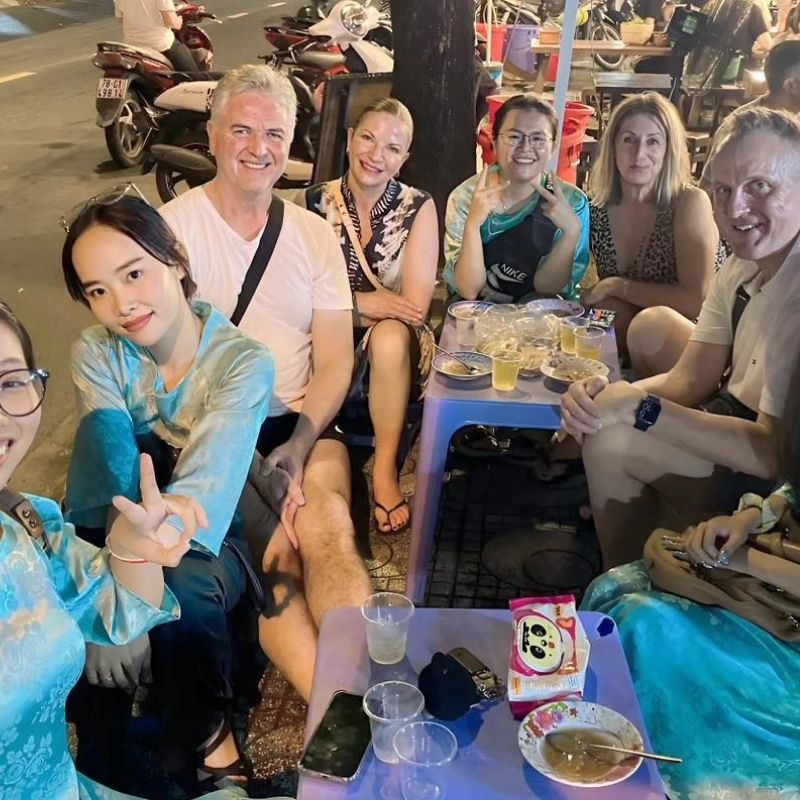 Saigon Street Food Motorbike Tour – Classic Local Food Experience 4 Hours