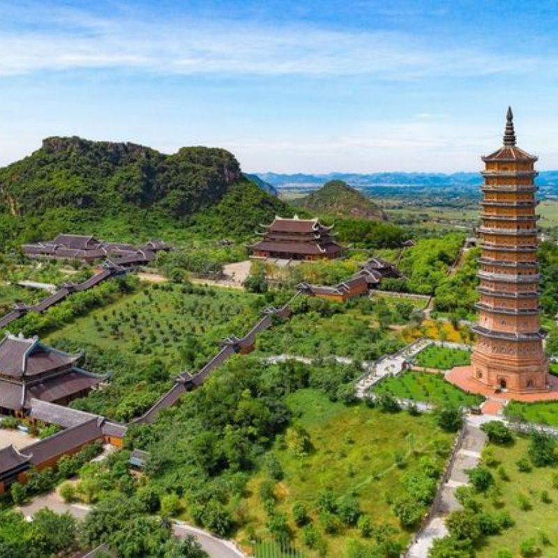 Ninh Binh – Ha Long Bay – Hanoi (3 Days / 2 Nights)