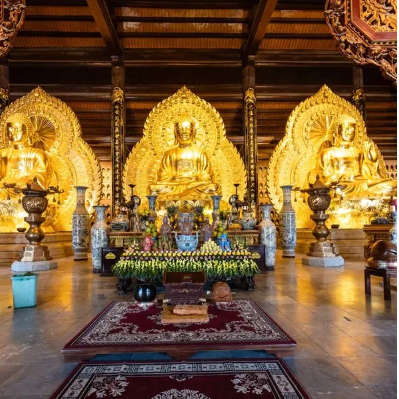 Ninh Binh – Ha Long Bay – Hanoi (3 Days / 2 Nights)
