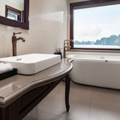 Ninh Binh – Ha Long Bay – Hanoi (3 Days / 2 Nights)