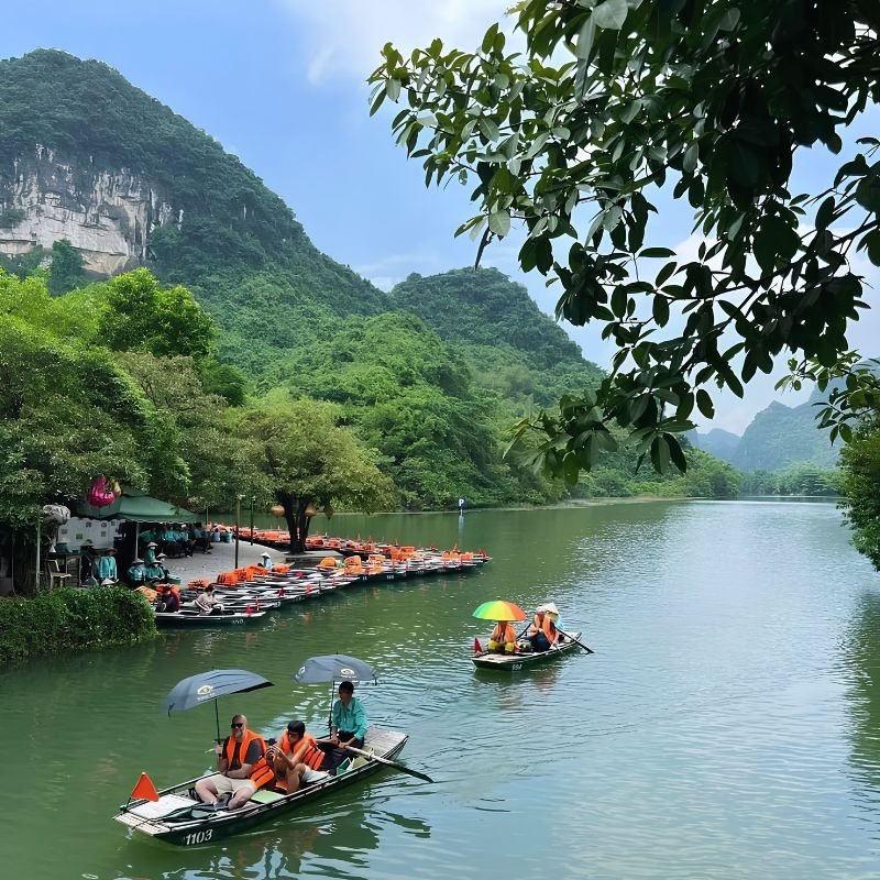 From Hanoi to Mai Chau - Pu Luong - Ninh Binh - Hanoi 3 Day Nature & Cultural Discovery
