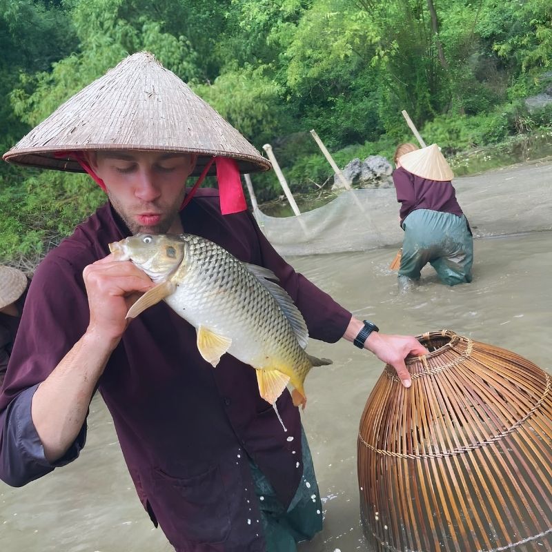 Local Fishing by Nom 1.5-Hour Local Fishing Experience At Ninh Binh