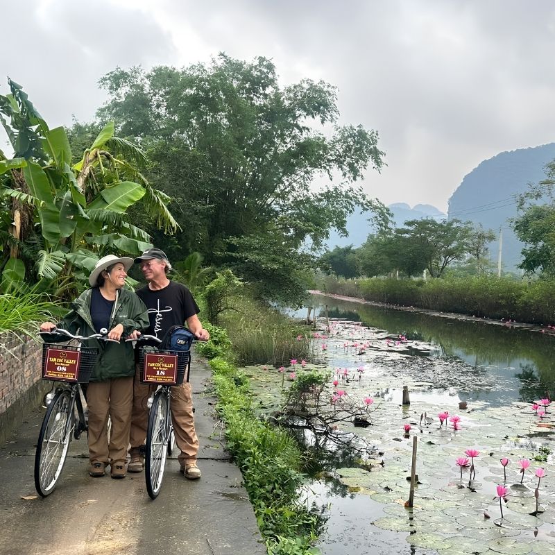 2-Day Thien Ha Cave & Ninh Binh Nature, Culture & Cycling Tour