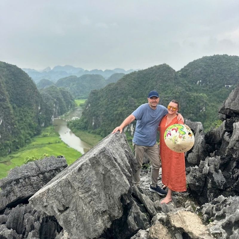 Private Ninh Binh Day Tour Thien Ha Cave, Hoa Lu & Mua Cave